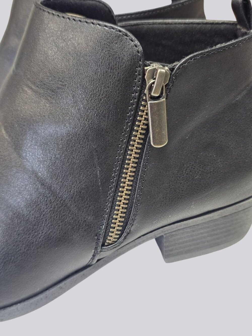 Women's Black Sonoma Millo Memory Foam Ankle Booties Size 10 With Zipper Closure - Picture 5 of 13